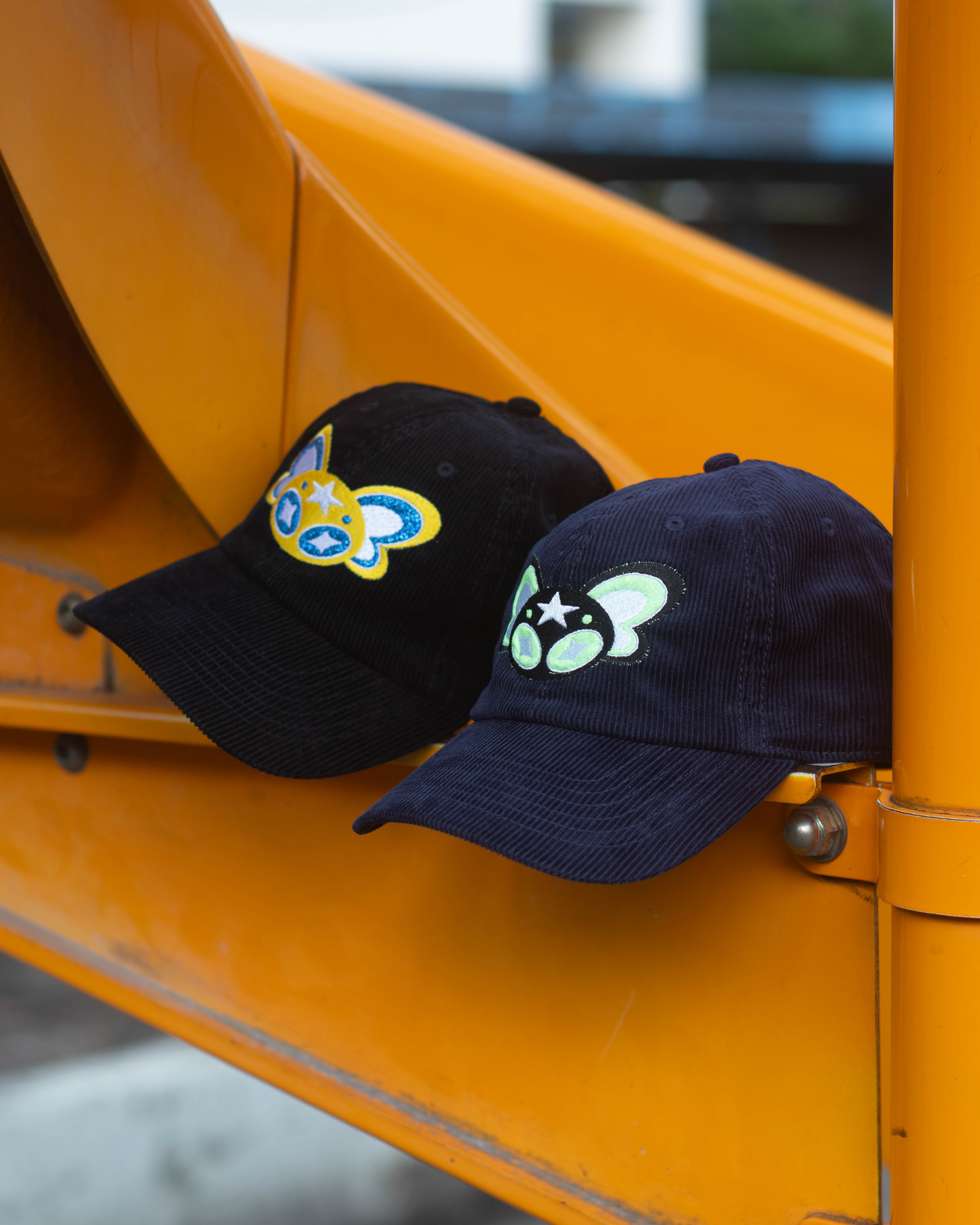 Papillon Corduroy Cap / Black or Navy