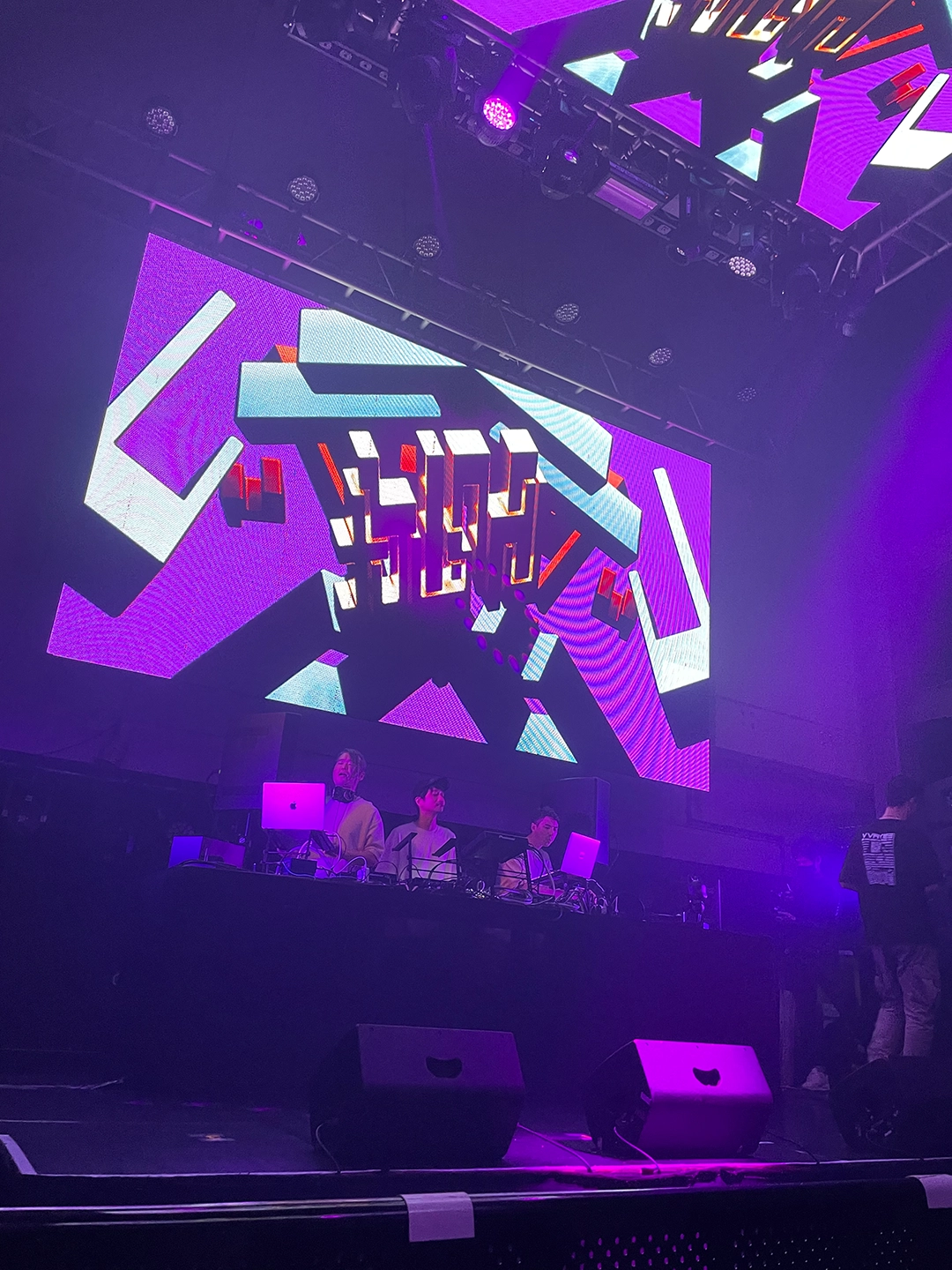 Coldhot DJ Background Movie @VVAVEⅢ