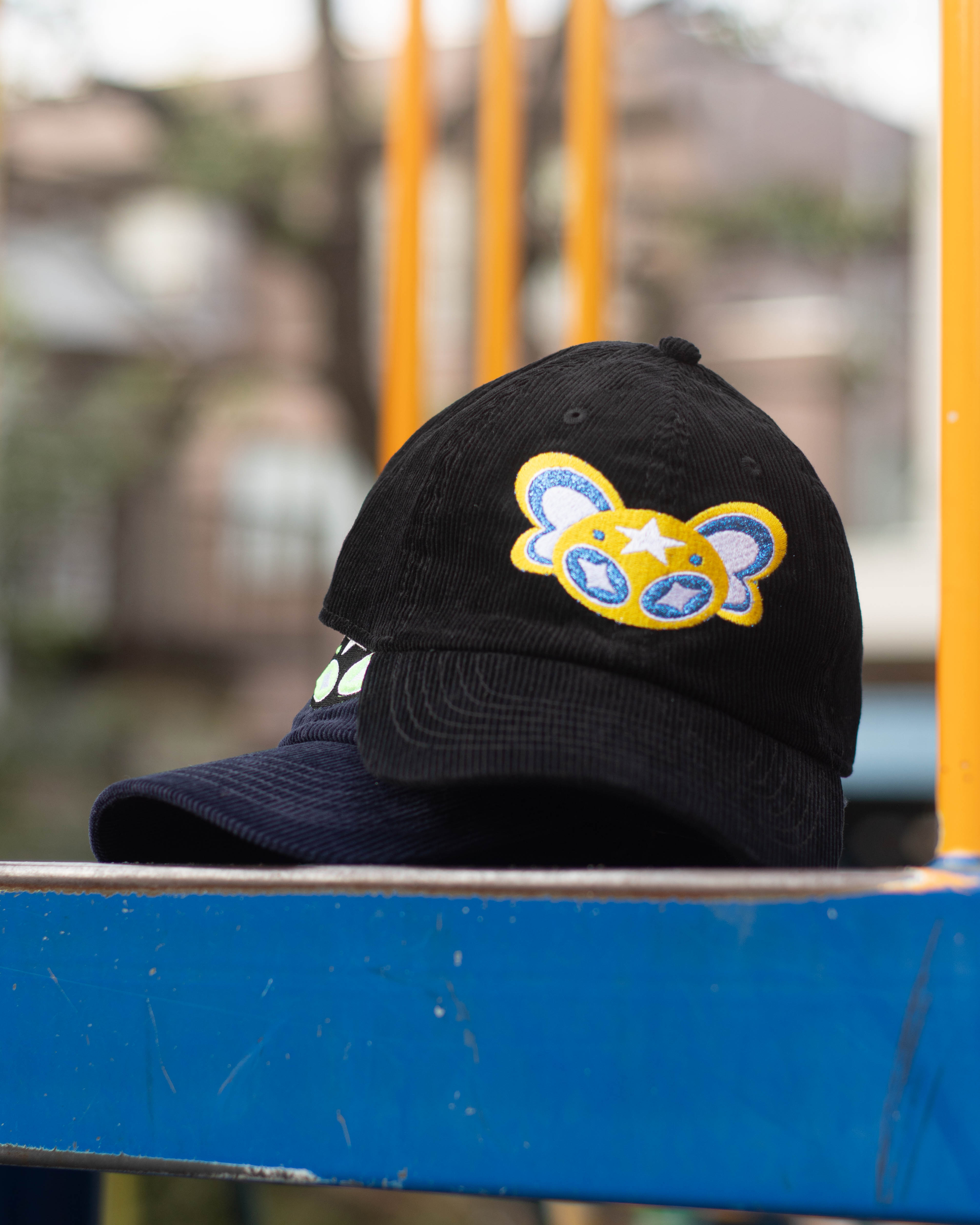 Papillon Corduroy Cap / Black or Navy